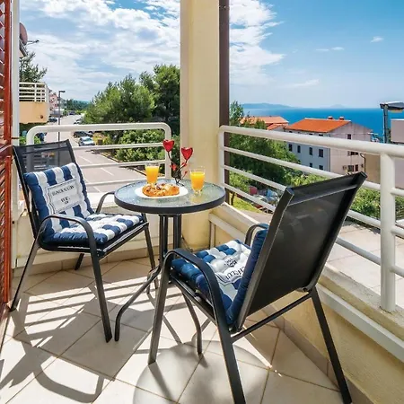 Stunning In With 1 Bedrooms And Wifi